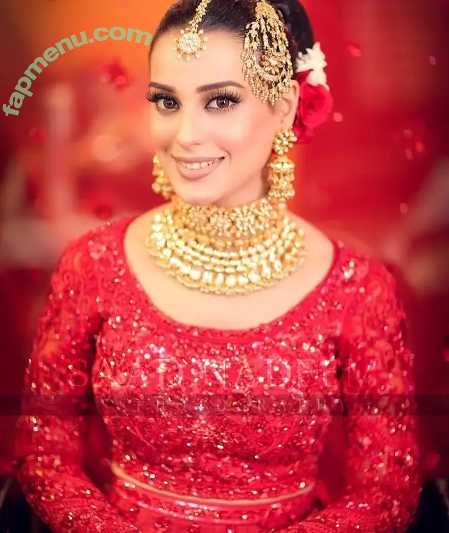 Iqra Aziz nude photo #0043 (iiqraaziz)