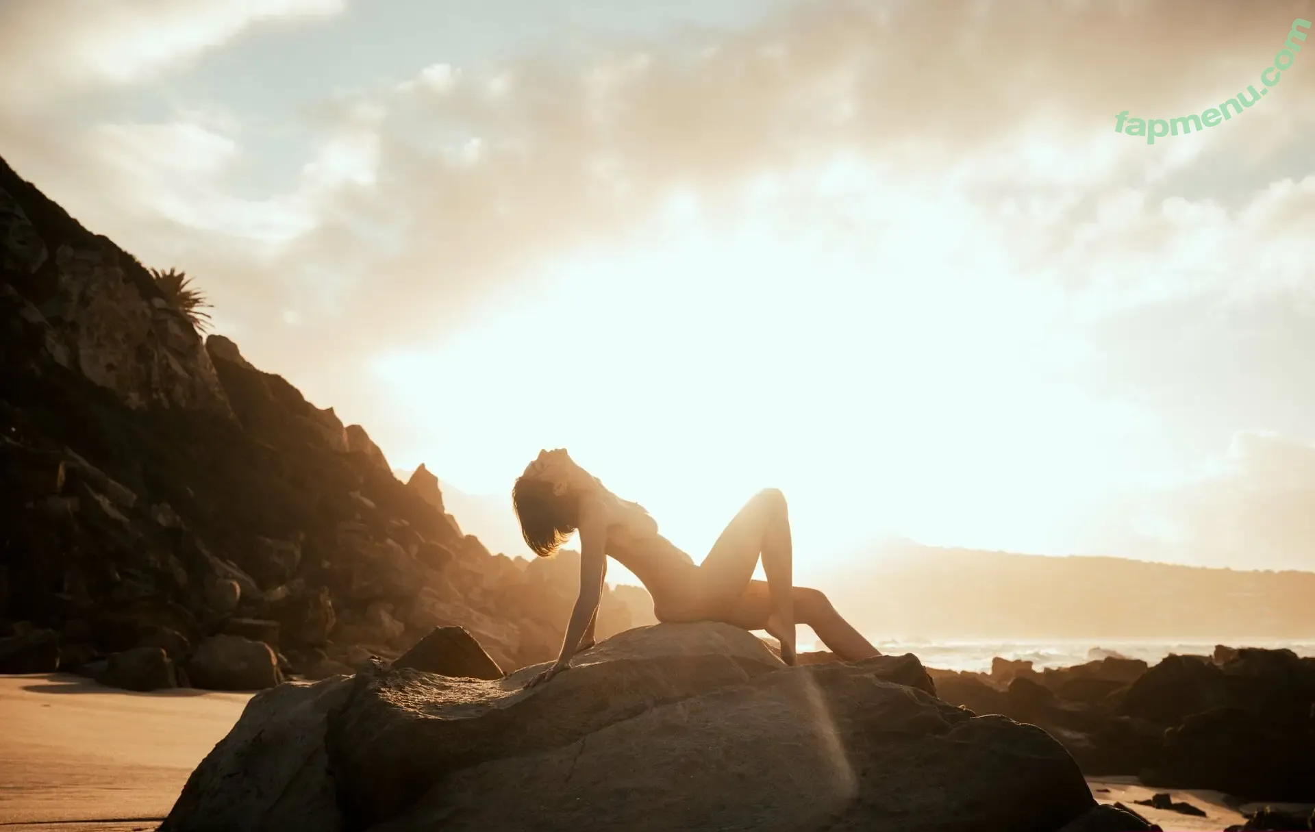 ireenel_ nude photo #0507 (Irina Lozovaya / aireenel_ / ireenel)