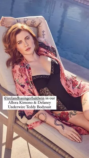 Ireland Baldwin / chloebaldwin... / irelandirelandireland nude photo #0009