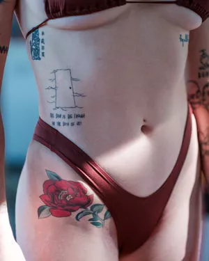 Ireland Baldwin / chloebaldwin... / irelandirelandireland nude photo #0023