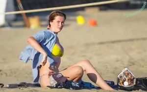 Ireland Baldwin / chloebaldwin... / irelandirelandireland nude photo #0613