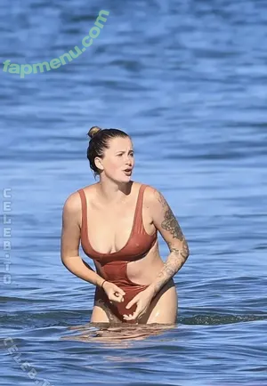 Ireland Baldwin / chloebaldwin... / irelandirelandireland nude photo #0680