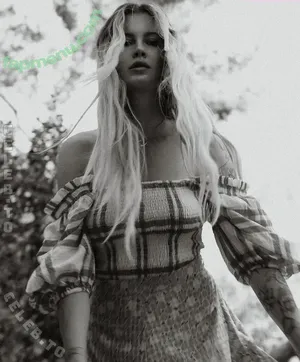 Ireland Baldwin / chloebaldwin... / irelandirelandireland nude photo #0700