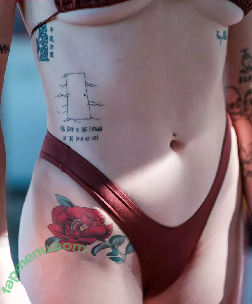 Ireland Baldwin nude photo #0023 (chloebaldwin... / irelandirelandireland)