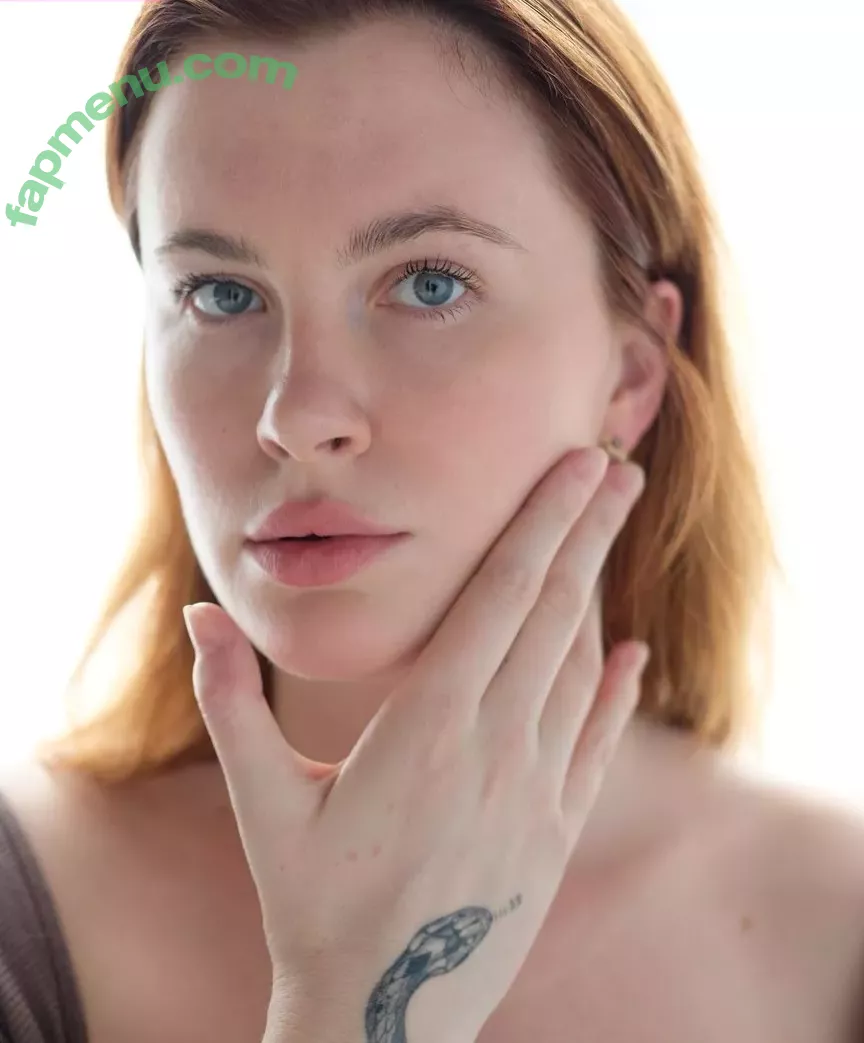 Ireland Baldwin nude photo #0039 (chloebaldwin... / irelandirelandireland)