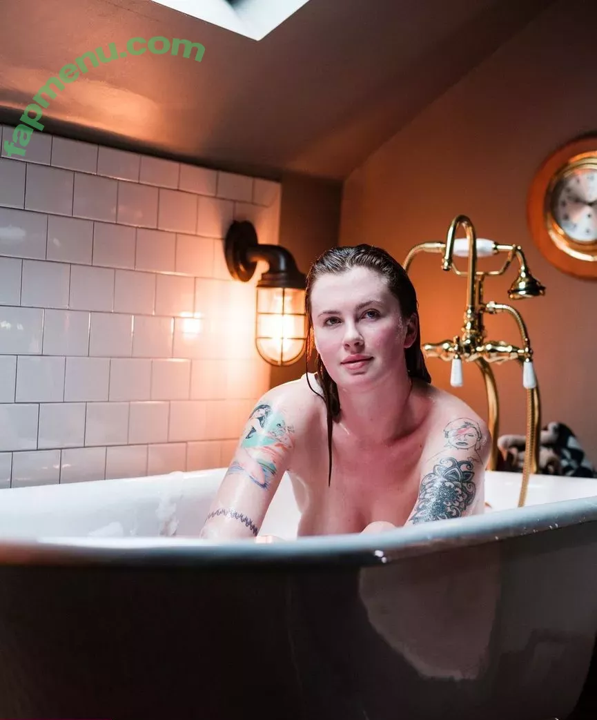 Ireland Baldwin nude photo #0051 (chloebaldwin... / irelandirelandireland)