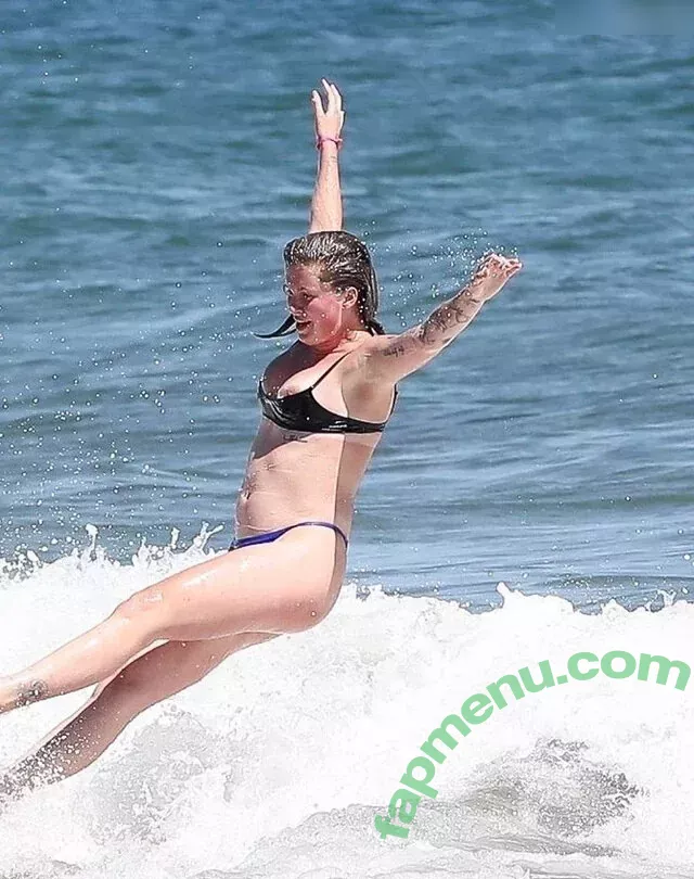 Ireland Baldwin nude photo #0350 (chloebaldwin... / irelandirelandireland)