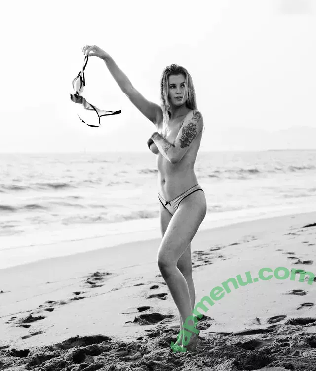 Ireland Baldwin nude photo #0351 (chloebaldwin... / irelandirelandireland)