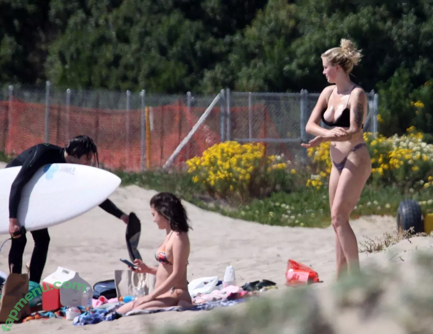 Ireland Baldwin nude photo #0390 (chloebaldwin... / irelandirelandireland)