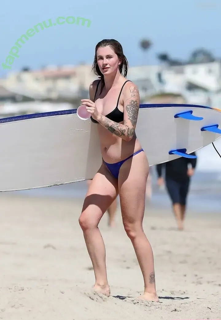 Ireland Baldwin nude photo #0541 (chloebaldwin... / irelandirelandireland)