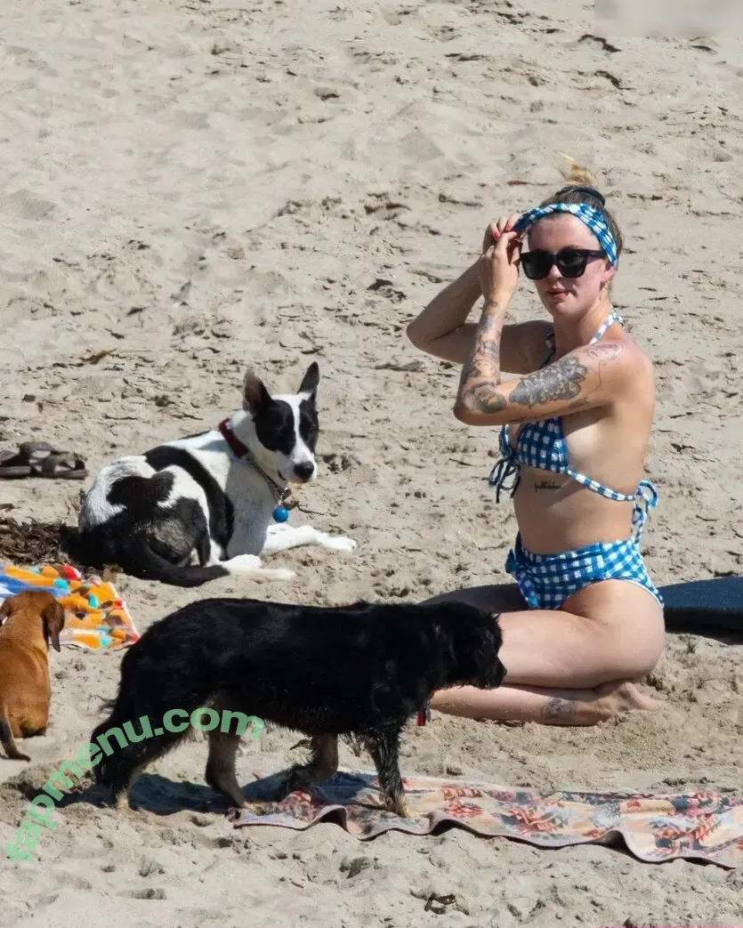 Ireland Baldwin nude photo #0584 (chloebaldwin... / irelandirelandireland)