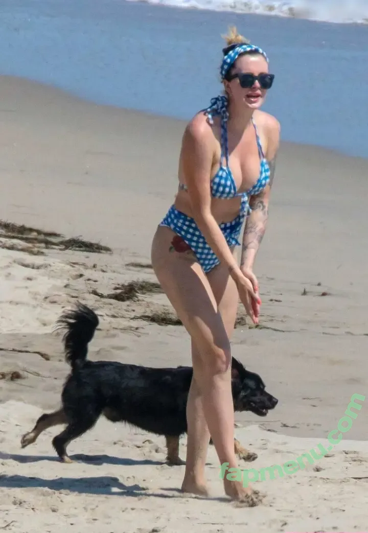 Ireland Baldwin nude photo #0585 (chloebaldwin... / irelandirelandireland)