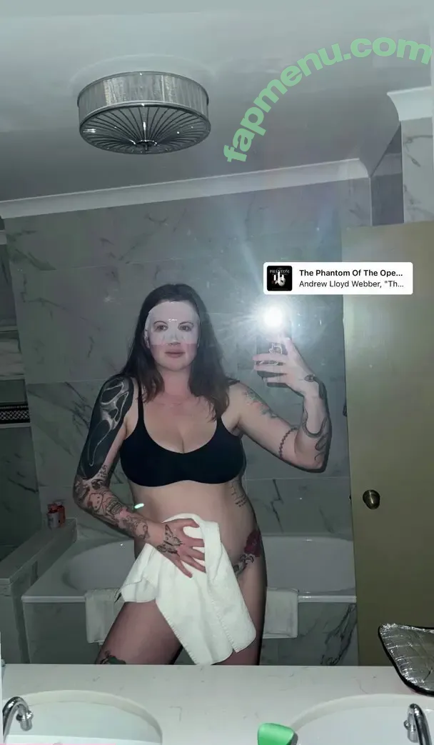 Ireland Baldwin nude photo #0658 (chloebaldwin... / irelandbasingerbaldwin)