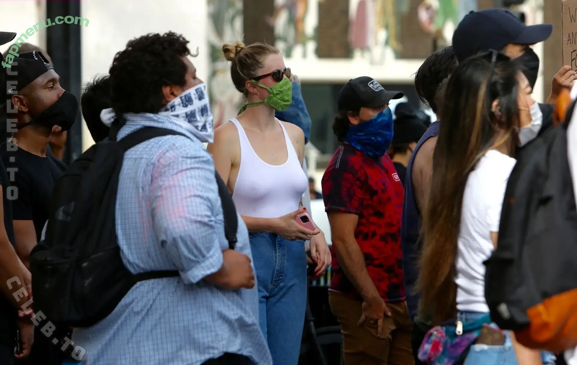 Ireland Baldwin nude photo #0677 (chloebaldwin... / irelandirelandireland)