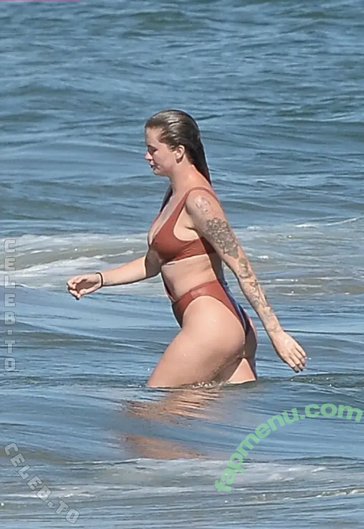 Ireland Baldwin nude photo #0679 (chloebaldwin... / irelandirelandireland)