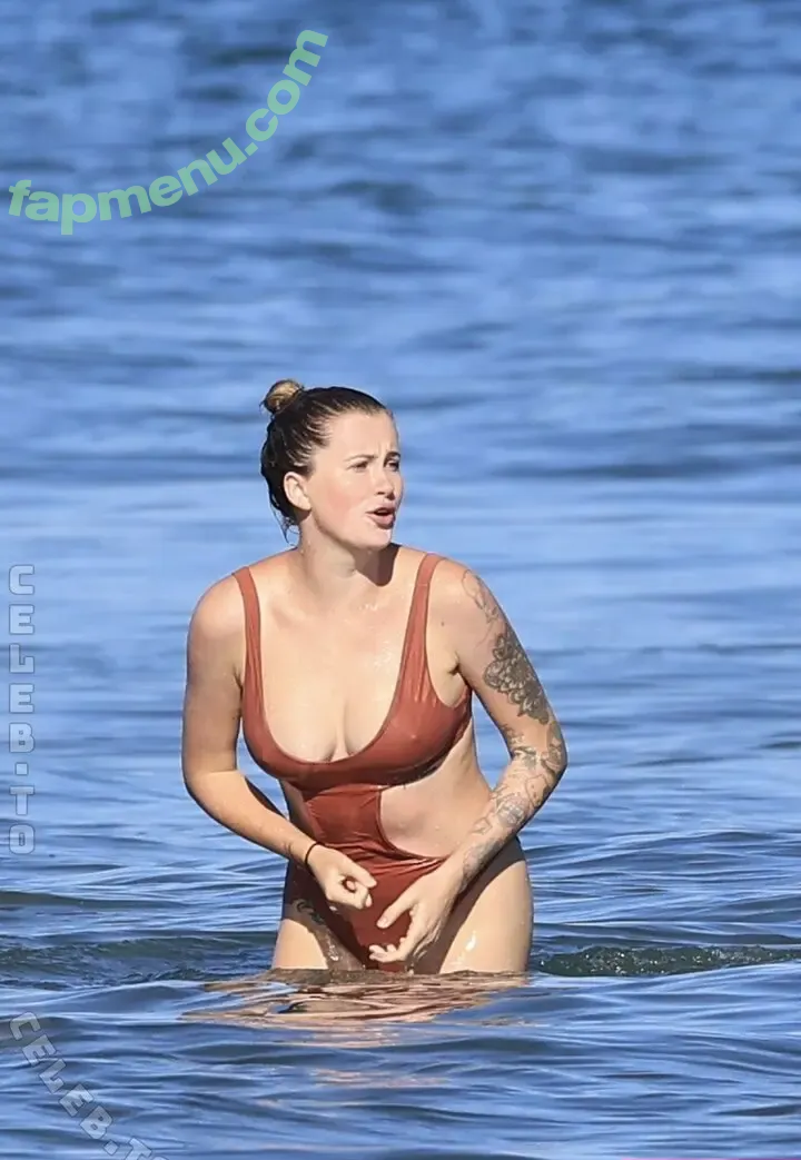 Ireland Baldwin nude photo #0680 (chloebaldwin... / irelandirelandireland)