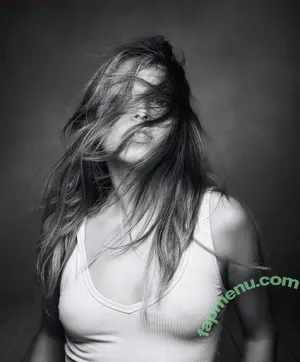 Irenellcee / Ellcee nude photo #0053