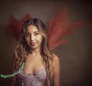 Irenellcee / Ellcee nude photo #0096