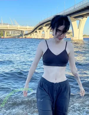 Irina Minkina / howeversnowy / rusian Billie eilish nude photo #0051