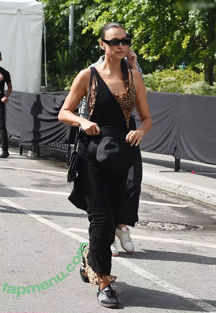 Irina Shayk nude photo #1113 (irinashayk / theirishayk)