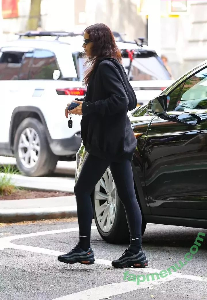 Irina Shayk nude photo #1209 (irinashayk / theirishayk)