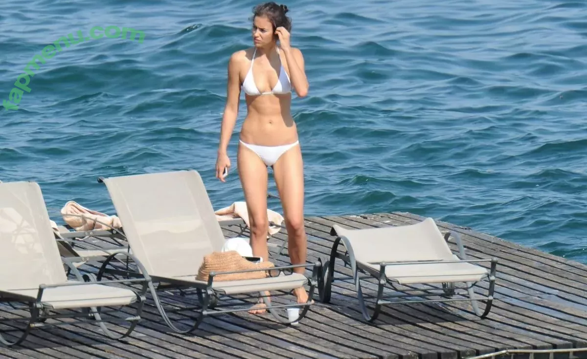 Irina Shayk nude photo #1269 (irinashayk / theirishayk)