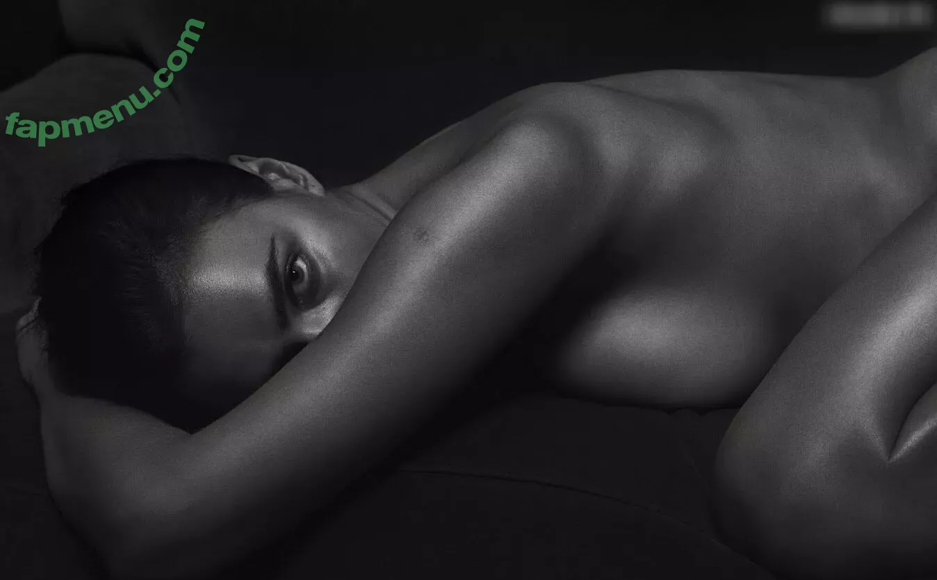 Irina Shayk nude photo #1668 (irinashayk / theirishayk)