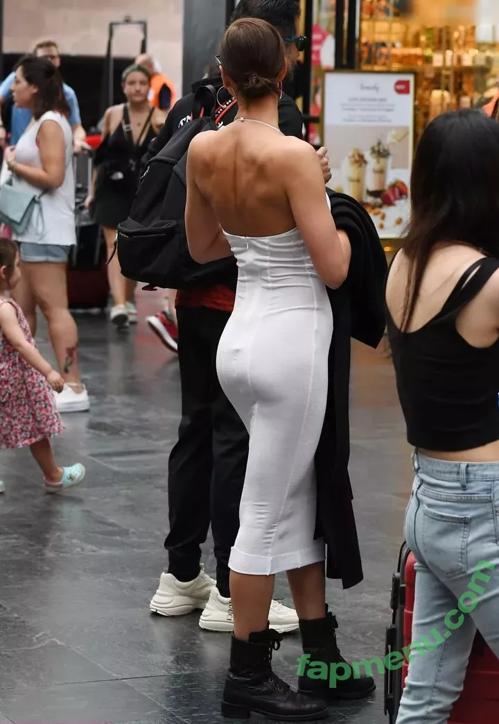 Irina Shayk nude photo #1686 (irinashayk / theirishayk)