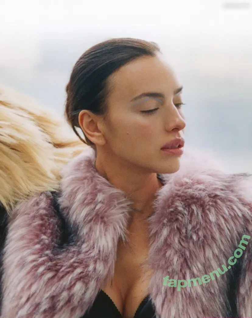 Irina Shayk nude photo #1708 (irinashayk / theirishayk)