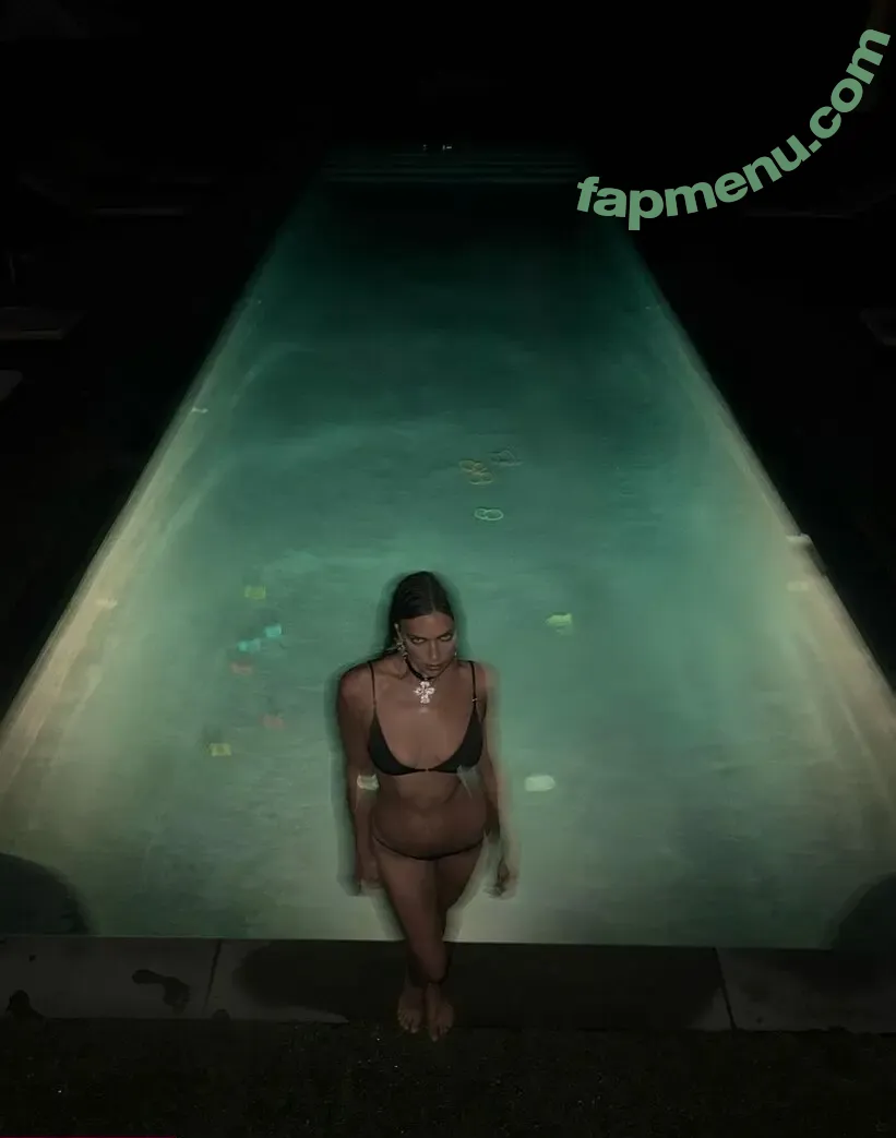 Irina Shayk nude photo #1991 (irinashayk / theirishayk)