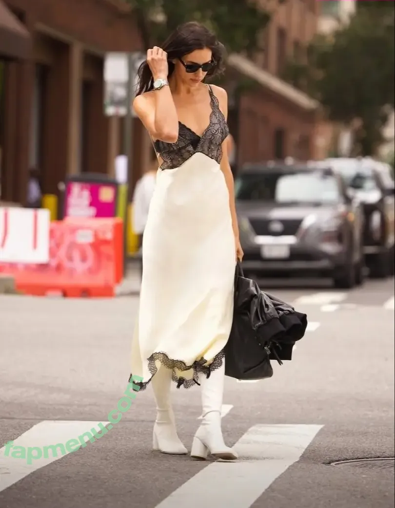 Irina Shayk nude photo #1996 (irinashayk / theirishayk)