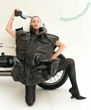 Irina Shayk / irinashayk / theirishayk nude photo #2073