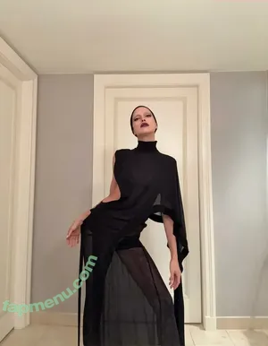 Irina Shayk / irinashayk / theirishayk nude photo #2194