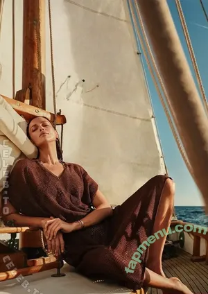 Irina Shayk / irinashayk / theirishayk nude photo #2341