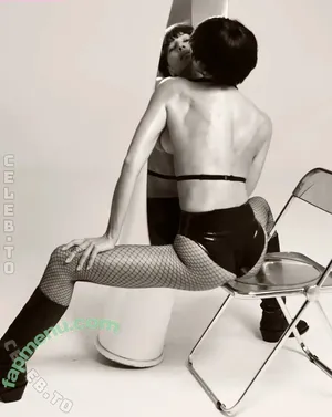 Irina Shayk / irinashayk / theirishayk nude photo #2363