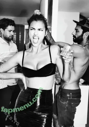 Irina Shayk / irinashayk / theirishayk nude photo #2474