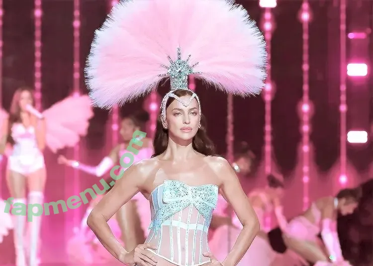 Irina Shayk nude photo #2032 (irinashayk / theirishayk)