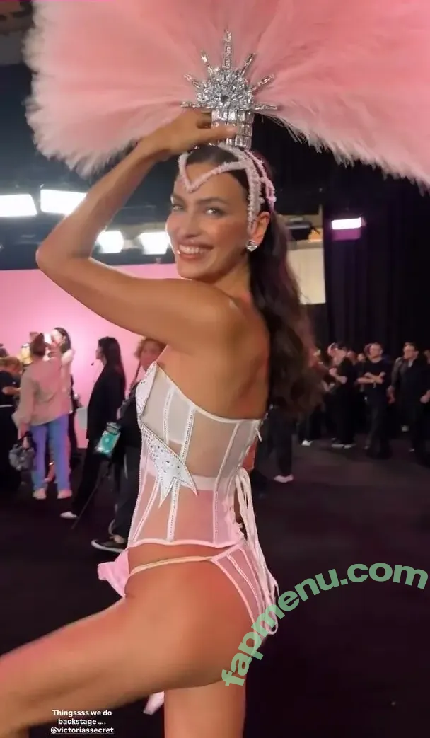 Irina Shayk nude photo #2039 (irinashayk / theirishayk)