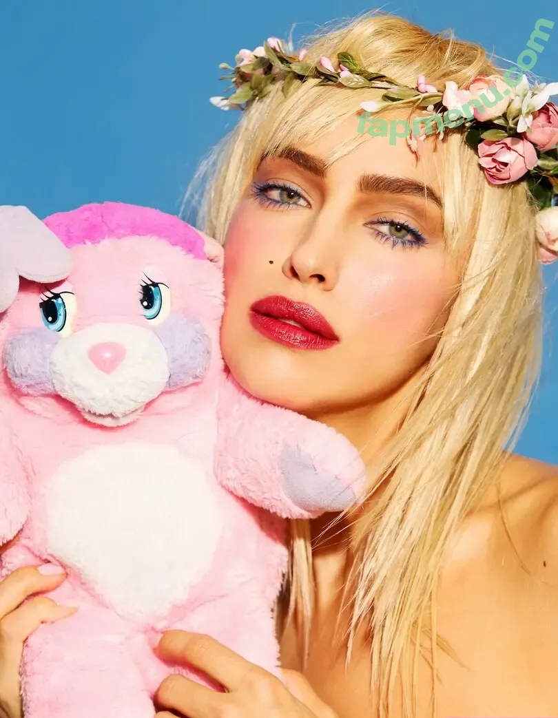 Irina Shayk nude photo #2045 (irinashayk / theirishayk)