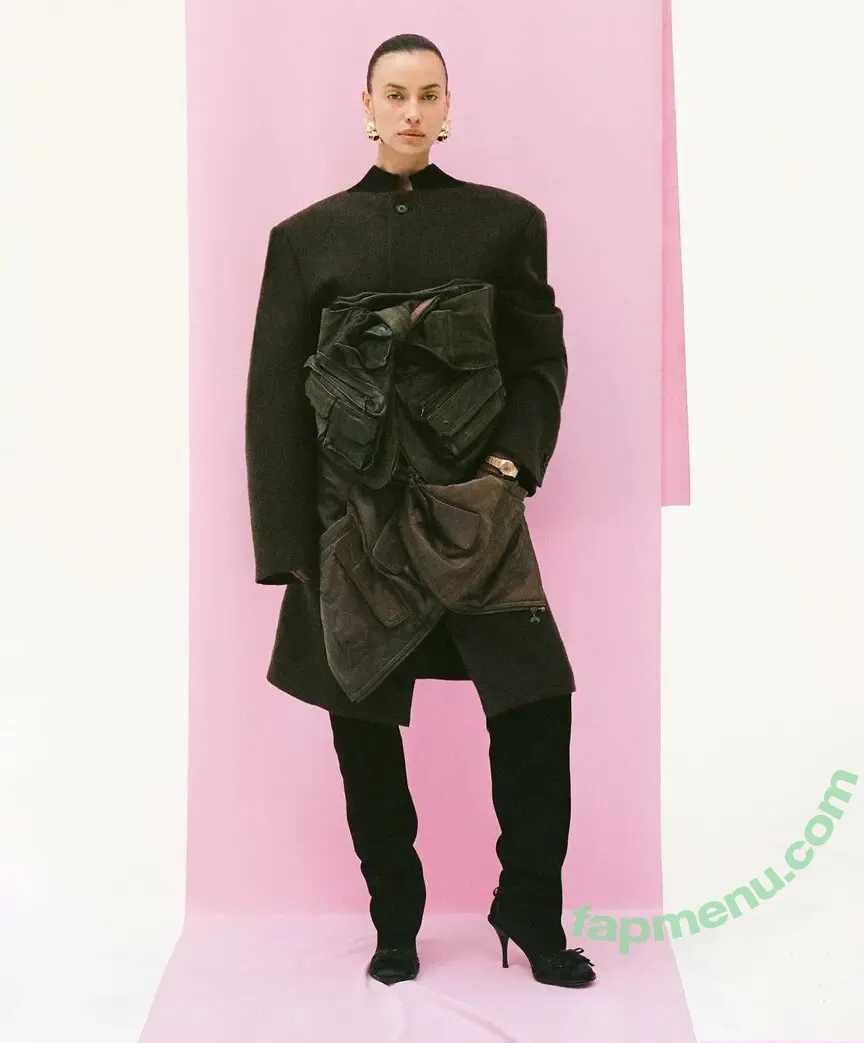 Irina Shayk nude photo #2068 (irinashayk / theirishayk)