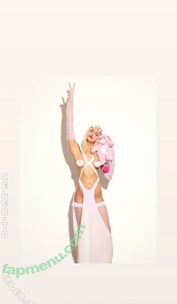 Irina Shayk nude photo #2286 (irinashayk / theirishayk)