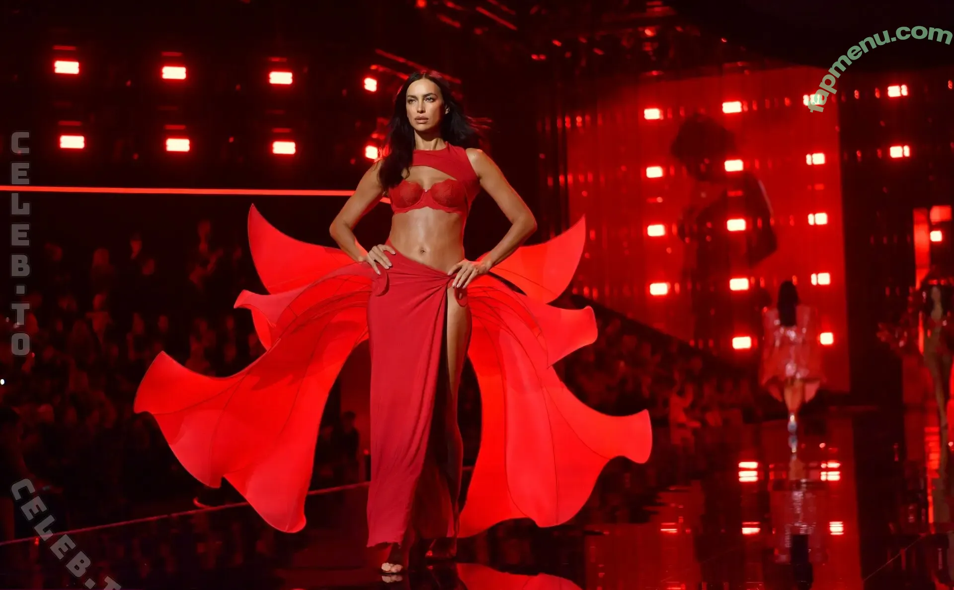 Irina Shayk nude photo #2296 (irinashayk / theirishayk)