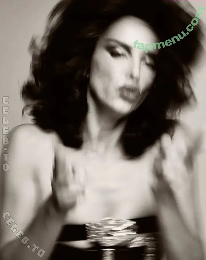 Irina Shayk nude photo #2370 (irinashayk / theirishayk)