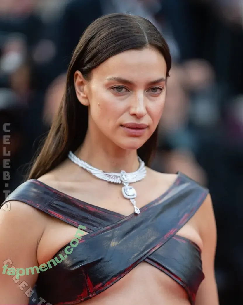 Irina Shayk nude photo #2415 (irinashayk / theirishayk)