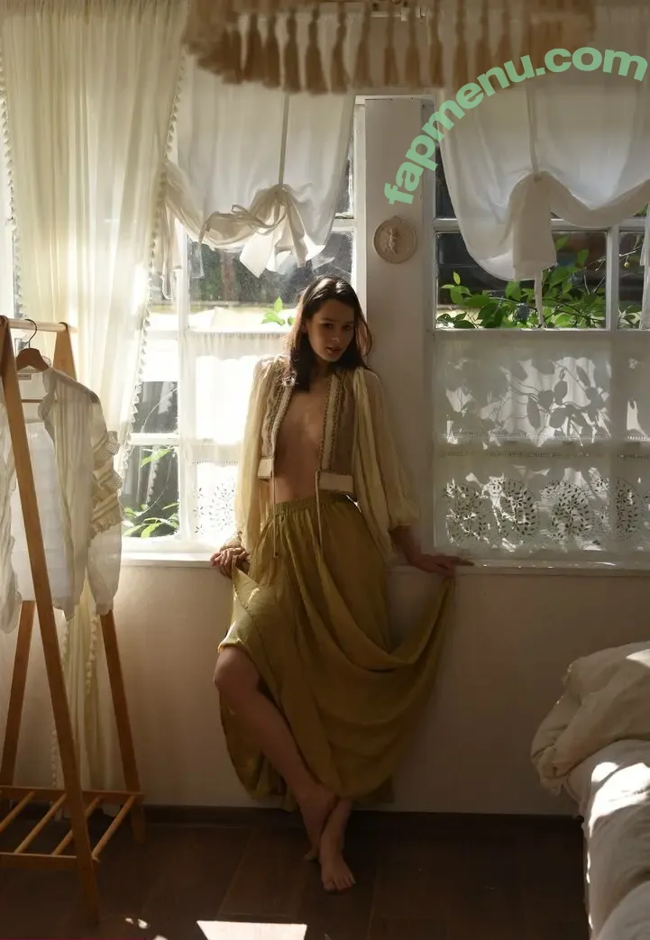 Irina Telicheva nude photo #1292 (irina__tlch / irinatelicheva)