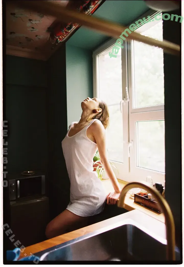 Irina Telicheva nude photo #1332 (irina__tlch / irinatelicheva)