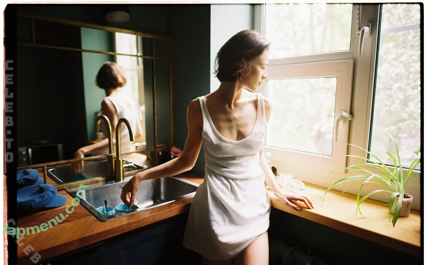 Irina Telicheva nude photo #1333 (irina__tlch / irinatelicheva)