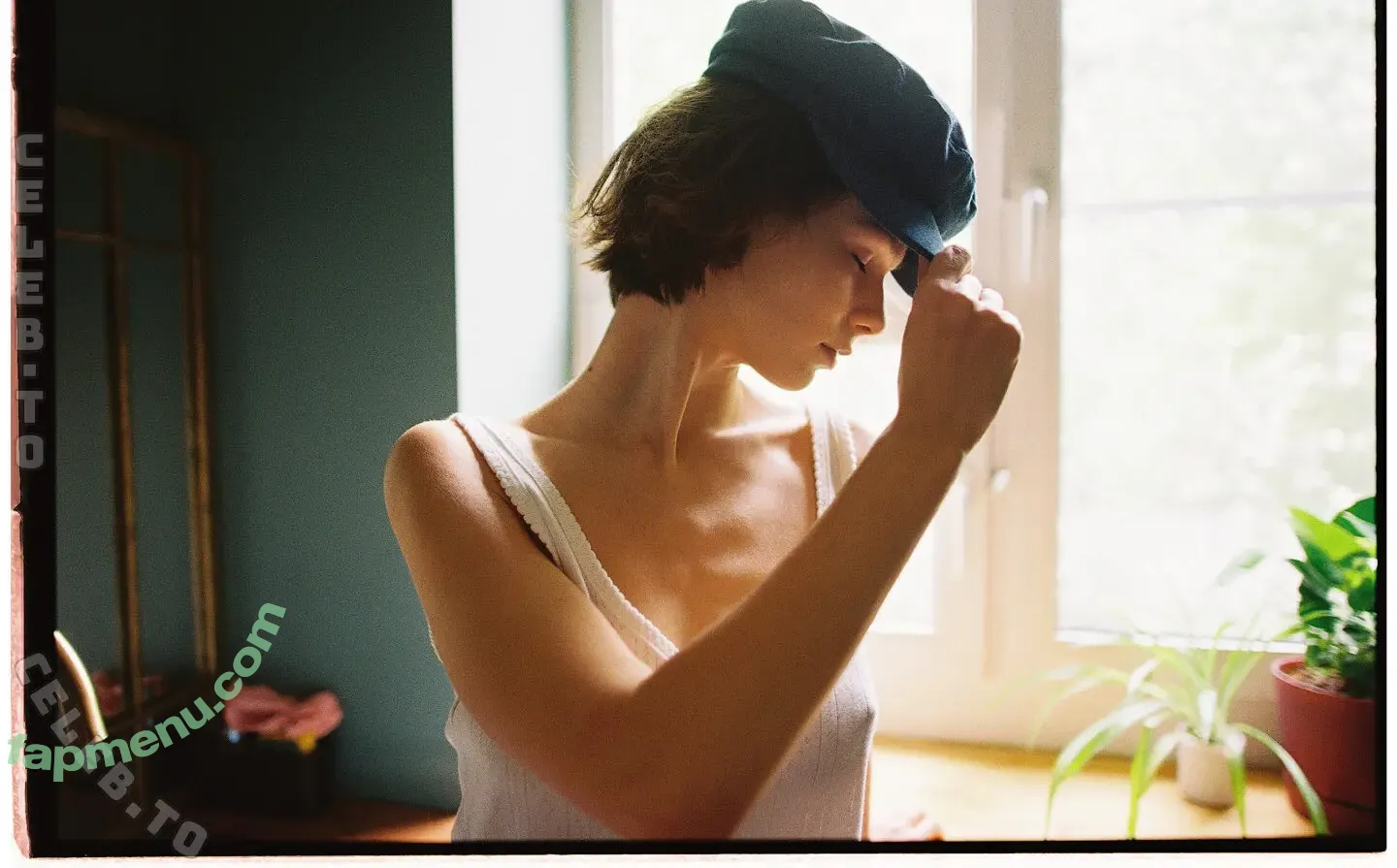 Irina Telicheva nude photo #1335 (irina__tlch / irinatelicheva)