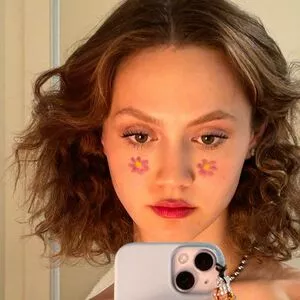 Iris Apatow / irisapatow nude photo #0008