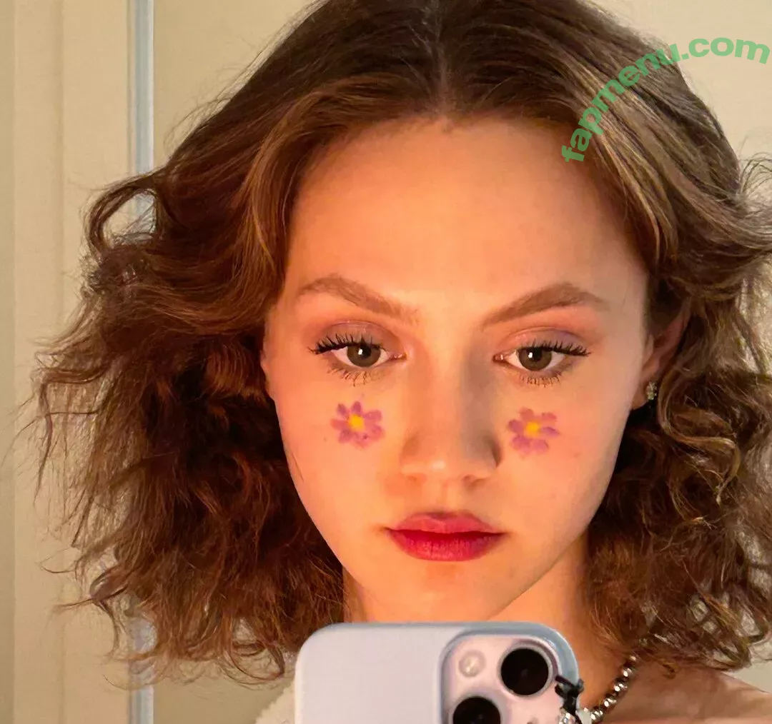 Iris Apatow nude photo #0008 (irisapatow)